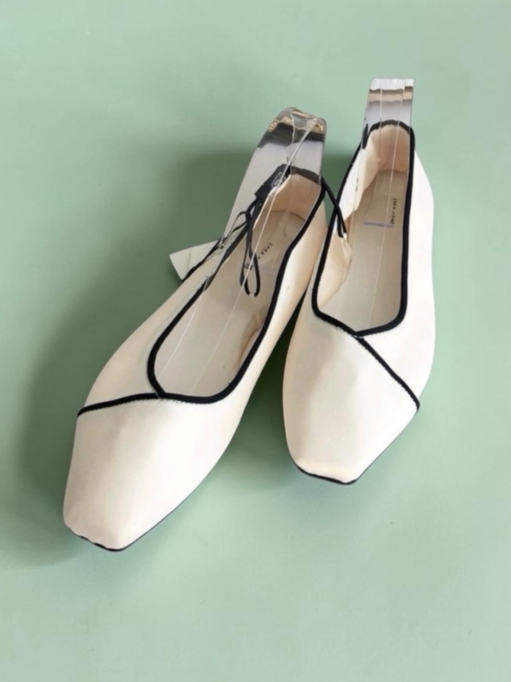 Zara Ballet Flats Cream and Black Trim size 6